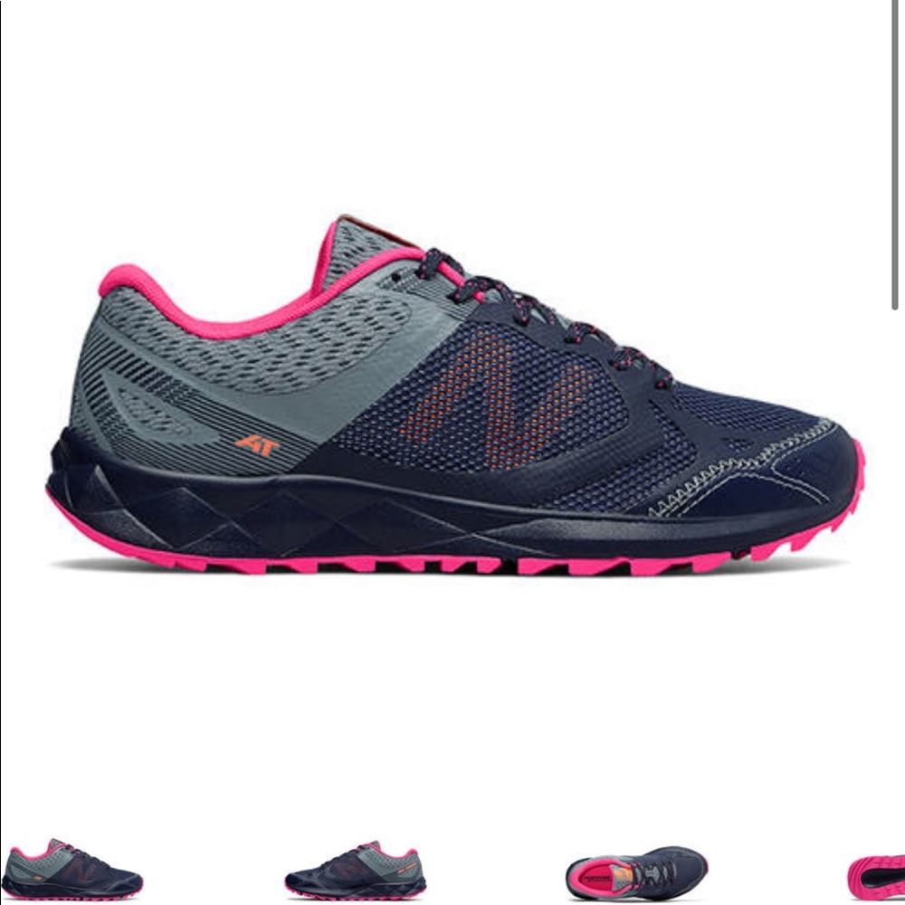 NWOT Women’s New Balance 590v3 Trail Runner